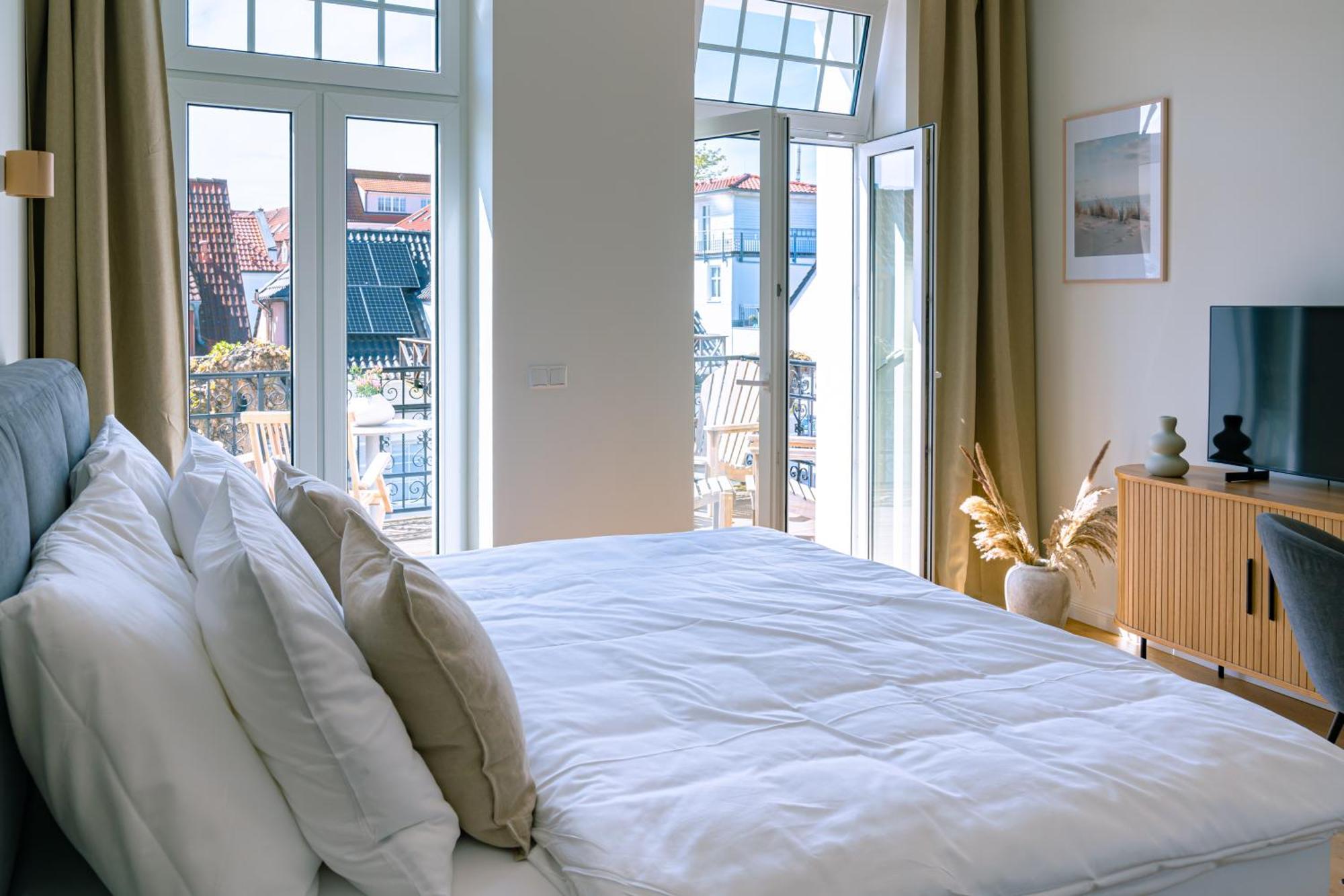 Kapitaenshaus Friedrich Franz - Premium Apartments 200 Meter Vom Strand Und Alten Strom Росток Экстерьер фото
