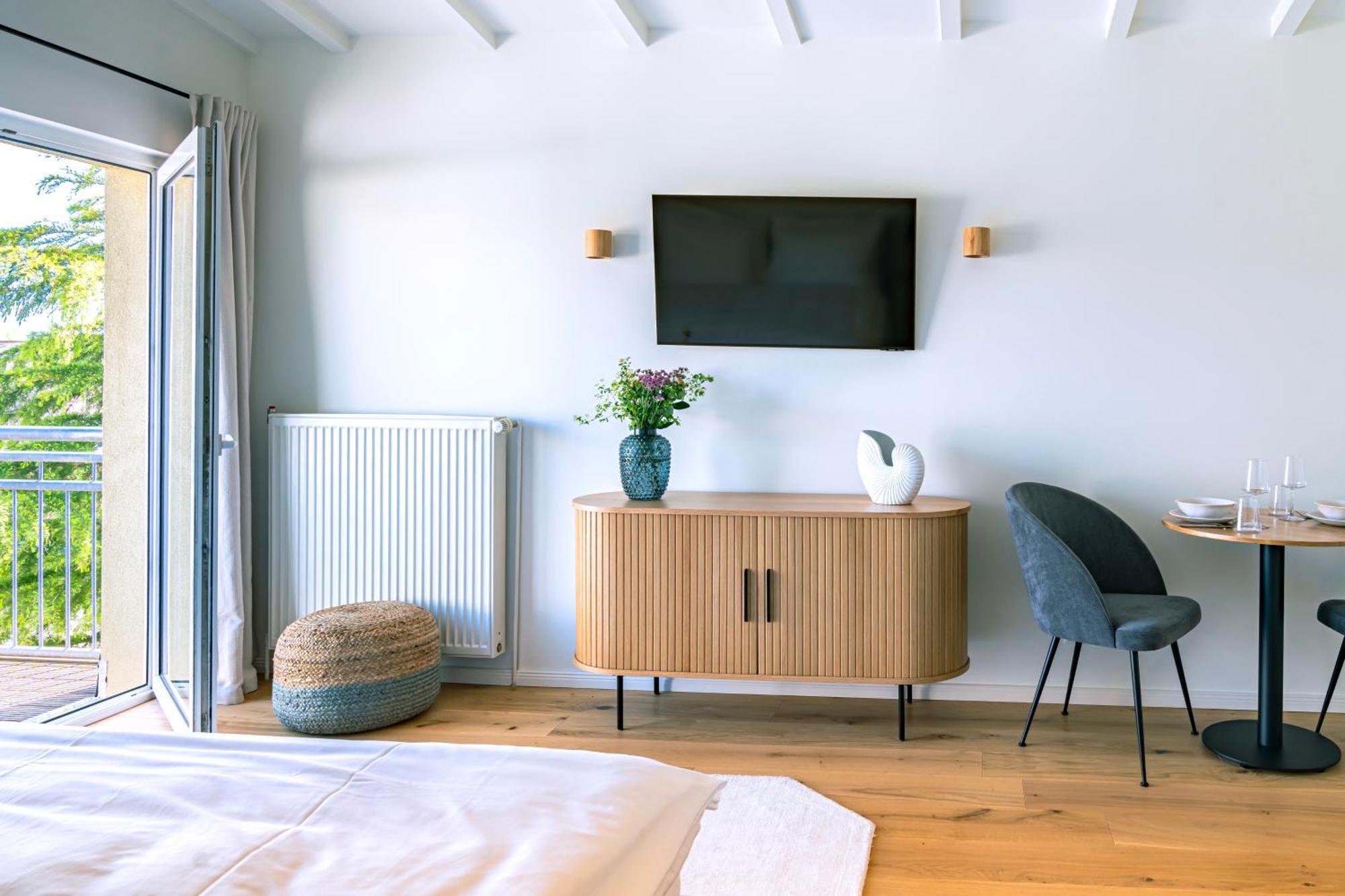 Kapitaenshaus Friedrich Franz - Premium Apartments 200 Meter Vom Strand Und Alten Strom Росток Экстерьер фото